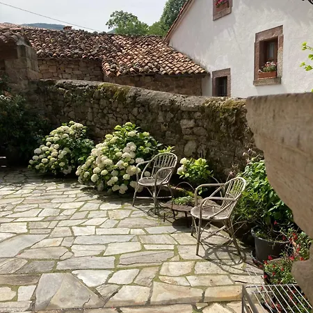 Oda ve Kahvaltı La Valuisilla, Rural